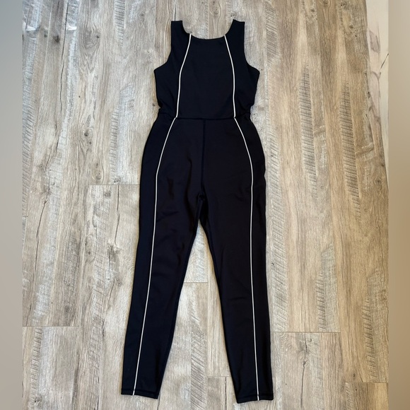 Move Theology Black Jumpsuit with White Accents - Picture 1 of 3